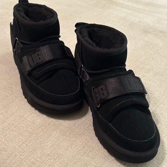 UGG Classic Ultra Mini Hybrid Booties - Picture 2 of 7